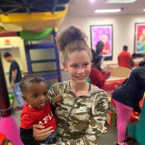 Meet your Posher, Sonya